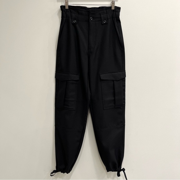 Banana Republic 100% Wool Black Cargo Pants Joggers High Waisted Cinched Ankles - Picture 1 of 12